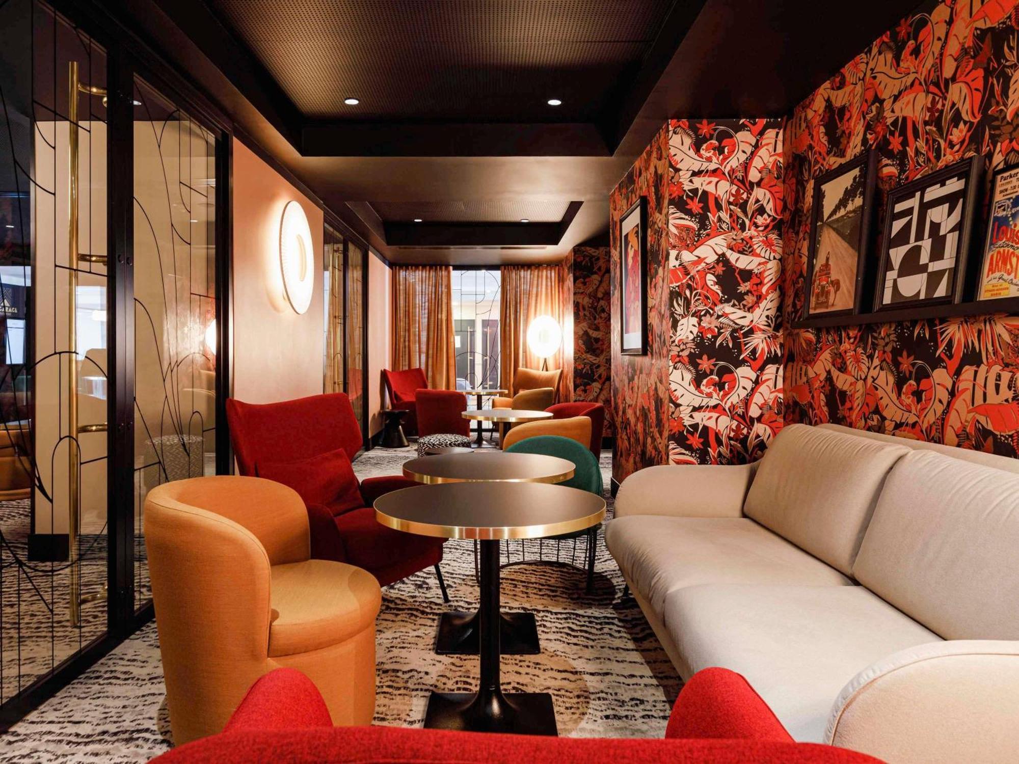 萨克斯·拉斐特Mercure Centre酒店